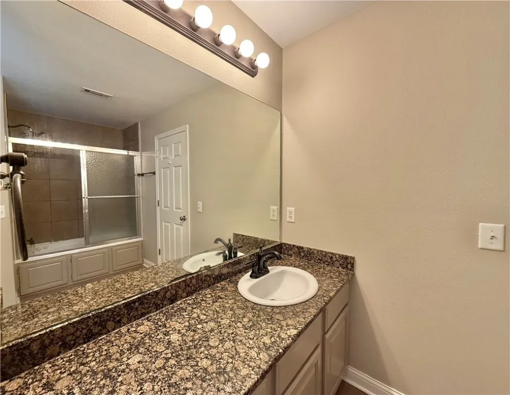 Prairie Grove, Arkansas 72753, United States, 3 Bedrooms Bedrooms, ,2 BathroomsBathrooms,Residential,Active,243516