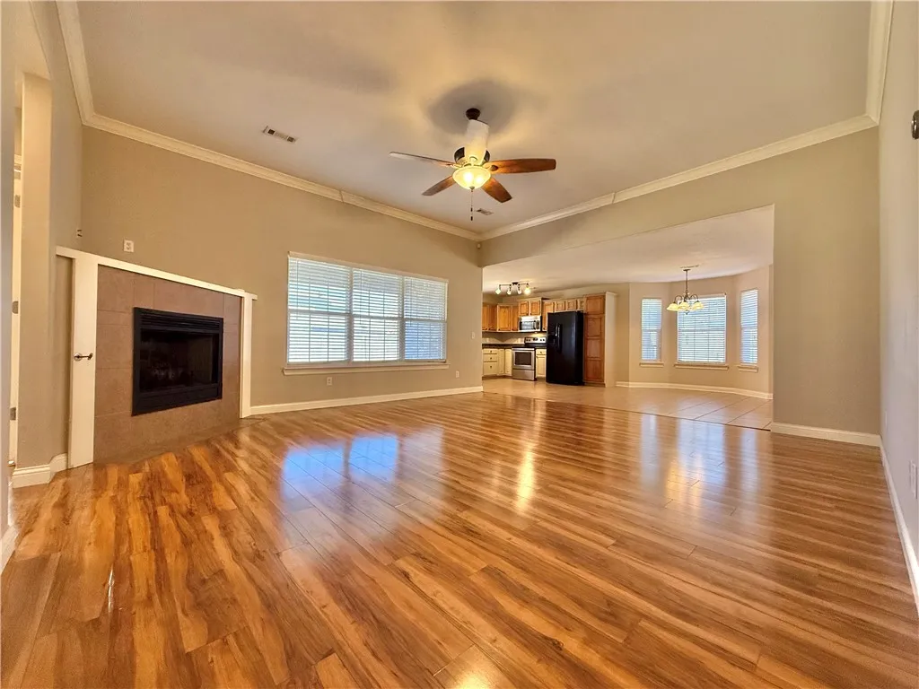 Prairie Grove, Arkansas 72753, United States, 3 Bedrooms Bedrooms, ,2 BathroomsBathrooms,Residential,Active,243516