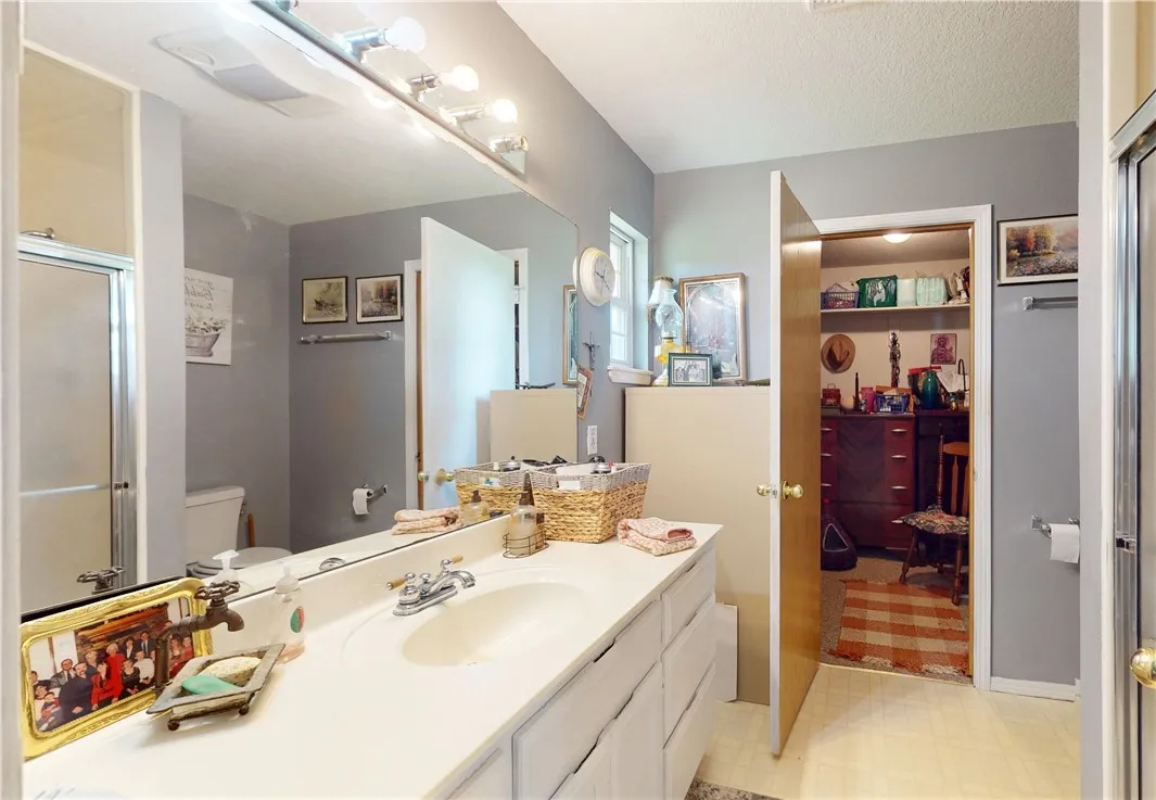 Garfield, Arkansas 72732, United States, 2 Bedrooms Bedrooms, ,2 BathroomsBathrooms,Residential,Active,144068