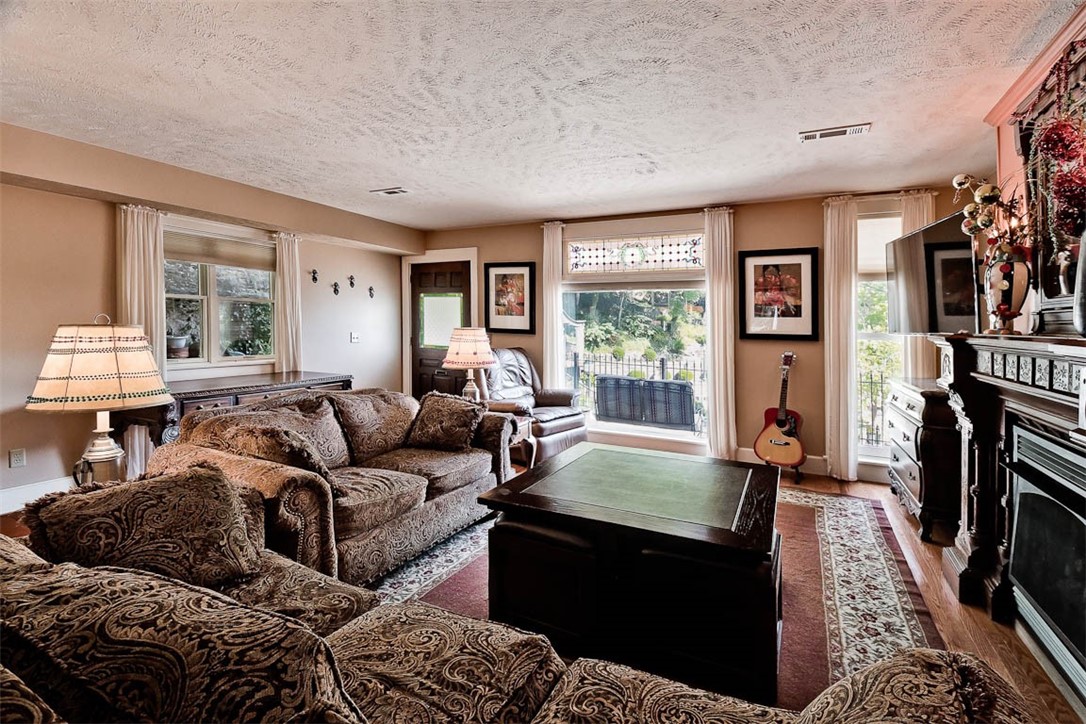 Riley & Armstrong - Residential