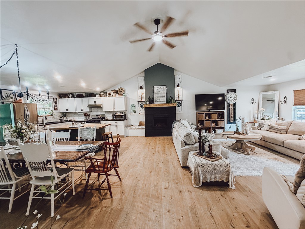 Holt Paradise - Residential