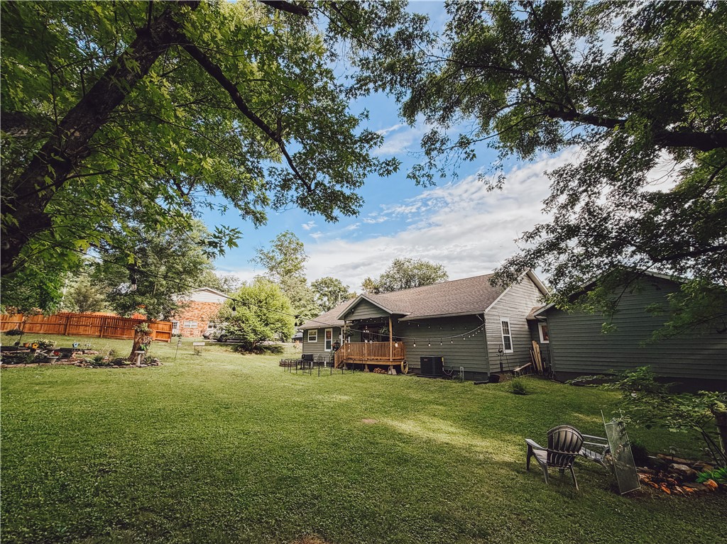 Holt Paradise - Residential
