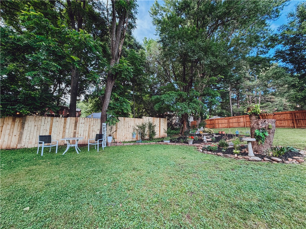 Holt Paradise - Residential