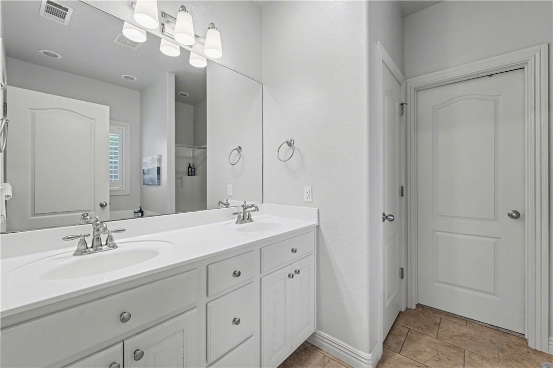 Bellafont Gardens Hpr - Residential