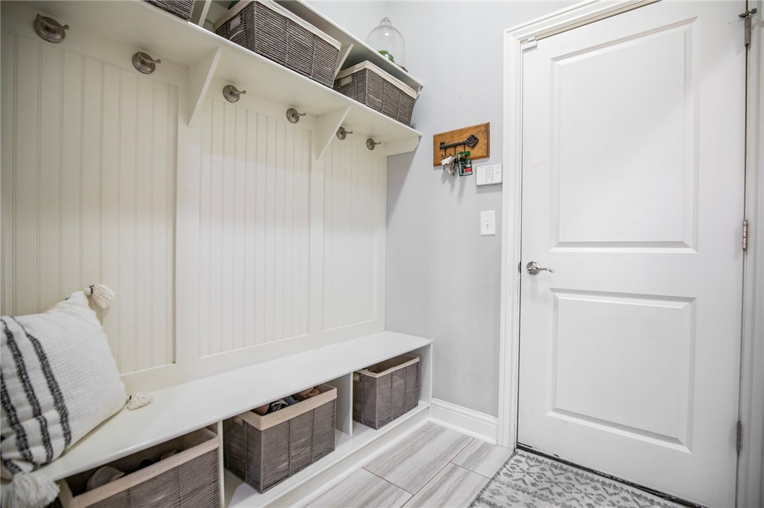 Waterford Estates At Hissom Ranch - Residential