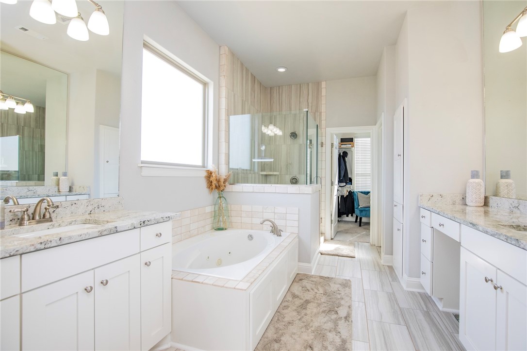 Waterford Estates At Hissom Ranch - Residential