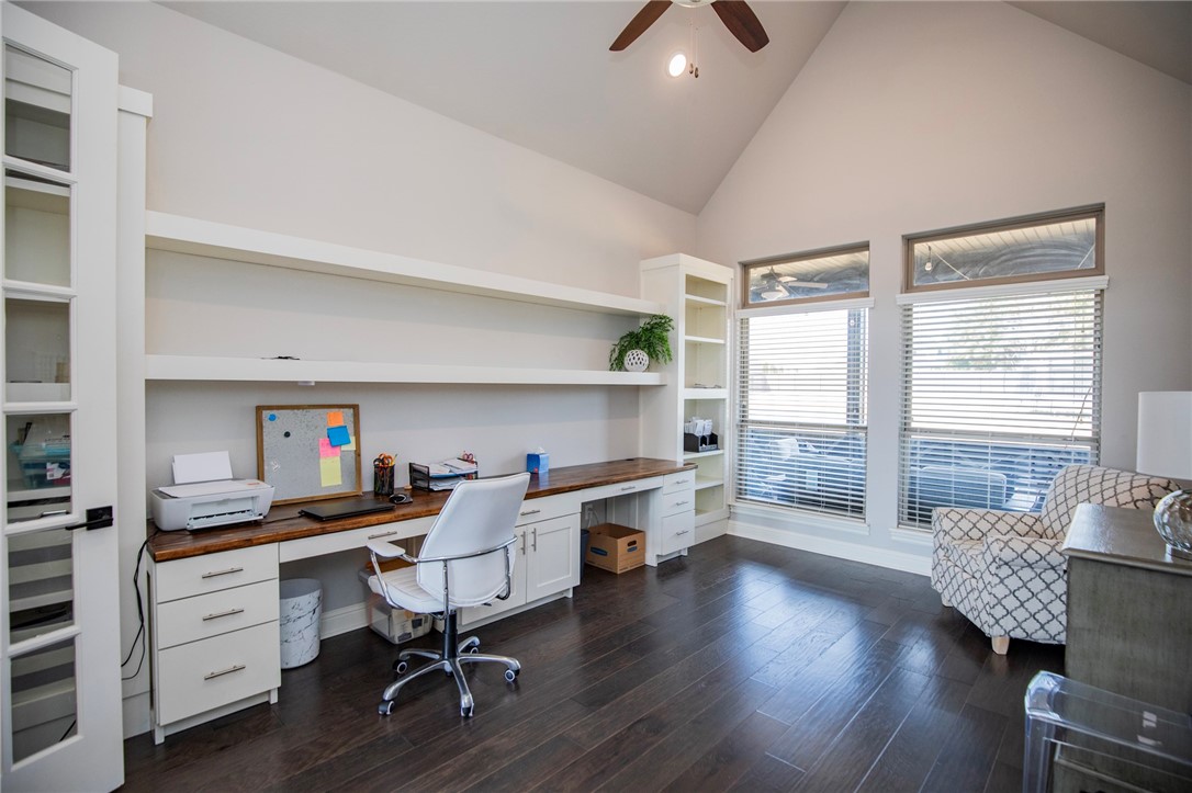 Waterford Estates At Hissom Ranch - Residential