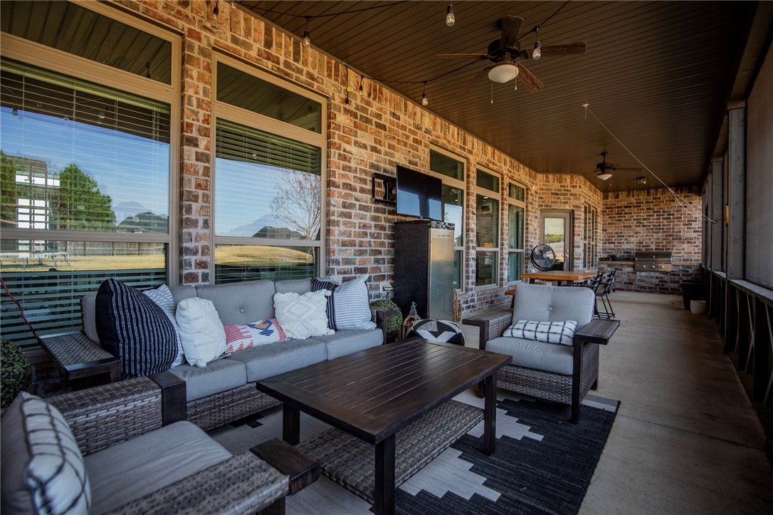 Waterford Estates At Hissom Ranch - Residential