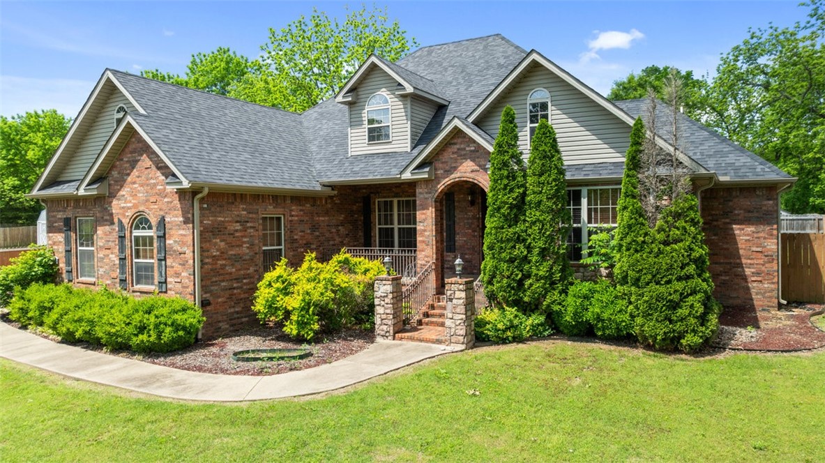 *Please note this is a no cat property, 2 dogs under 20 lbs each are allowed with applicable pet fees*
This stunning brick home on a spacious lot with mature trees offers elegance and tranquility. It features 4 bedrooms, 3 bathrooms, and a bonus room for office or living. The private oasis features a salt water pool for outdoor living. Located near downtown Bentonville, residents enjoy the vibrant culture, diverse dining options, and recreational activities. The home is also near Walmart headquarters, providing an opportunity to enjoy the quintessential Bentonville lifestyle.
We do not advertise on Craigslist or Facebook Marketplace.
S.A.F.E. Property Management residents are enrolled in the Resident Benefits Package (RBP) for $35.00/month which includes liability insurance, credit building to help boost the resident’s credit score with timely rent payments, up to $1M Identity Theft Protection, HVAC air filter delivery...etc.