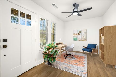 Photo of 531 S Wood Avenue 4 #4, Fayetteville, AR 72701 (MLS # 1340884)