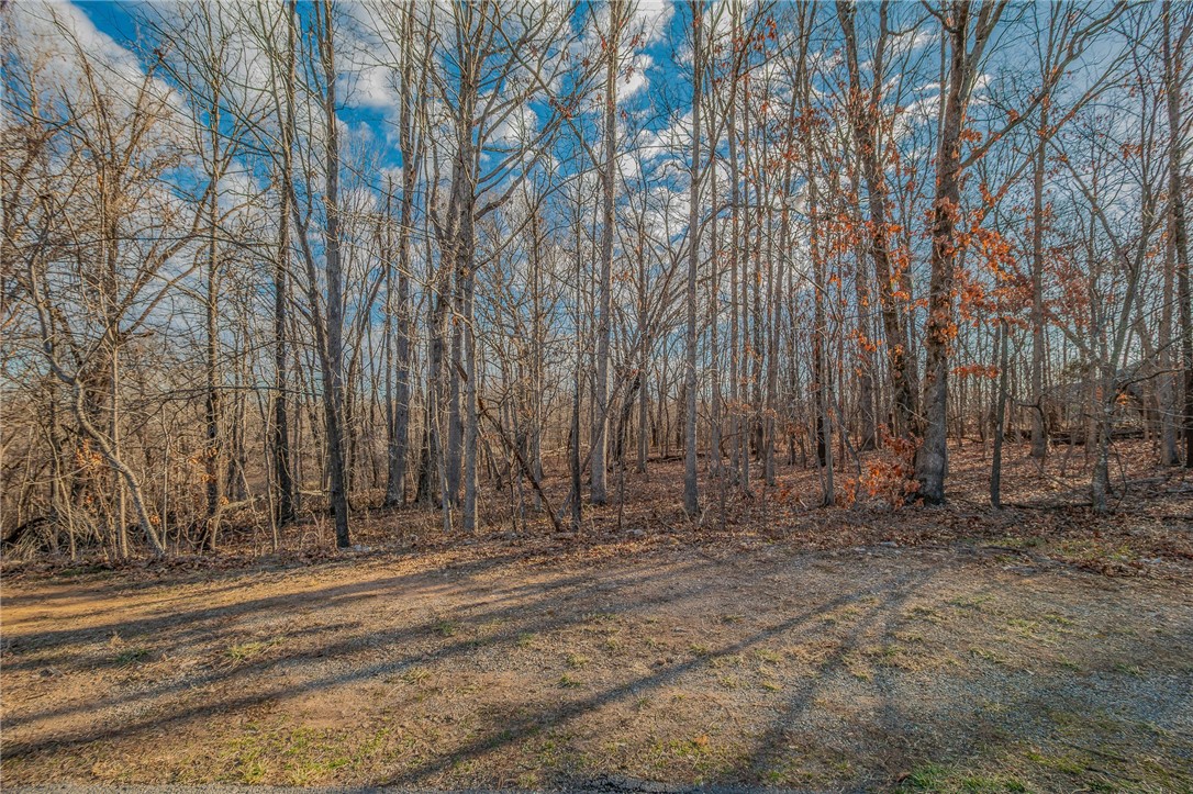 Carmarthen Sub Bvv - Land