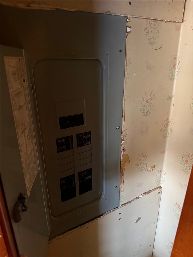 30-20-29-Rogers - Residential