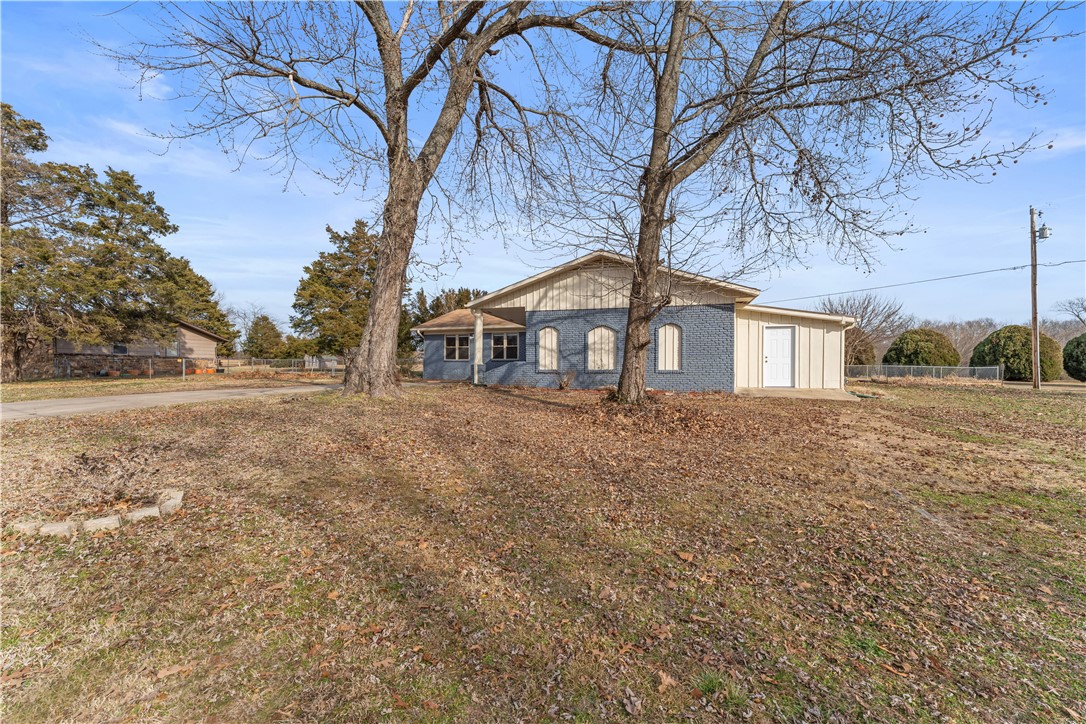 North Brush Creek Hills Unit 1 Rogers - Residential