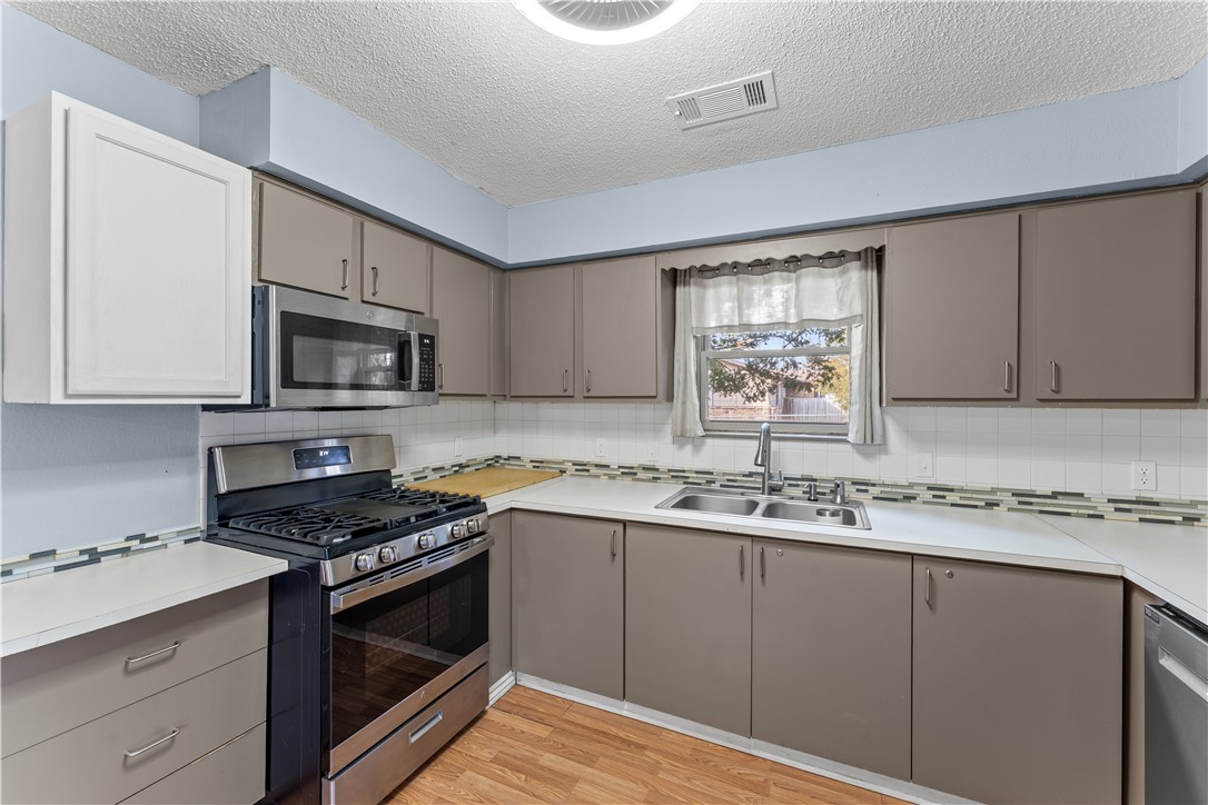 North Brush Creek Hills Unit 1 Rogers - Residential