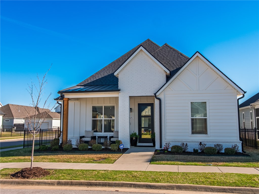 Cottages At The Park - Residential