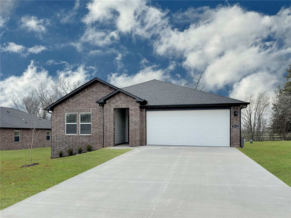 Jubilant Justin plan in West Wind! Each home in West Wind was meticulously crafted with attention to detail, creating a space that feels both luxurious and welcoming. These homes are complete with granite kitchen countertops, 36-inch cabinets, and stainless-steel appliances! The primary bath features double sinks, and a walk-in shower! The secondary bath will have a tub/shower. Each home features LVP flooring throughout (per plan). These homes offer a covered patio (per plan), garage door opener, landscape package (per plan), and beautiful 4 Sides brick with Hardie® Fascia (per plan). Bentonville Schools! Located in Northwest Arkansas, Centerton boasts a growing job market with opportunities at major companies like Walmart, Tyson Foods, and J.B. Hunt. Close to Bentonville’s downtown area, a hub for arts, dining, and culture, with the renowned Crystal Bridges Museum of Art. Whether relocating for work, family, or adventure, Centerton offers a perfect balance of convenience, culture, and outdoor activities.