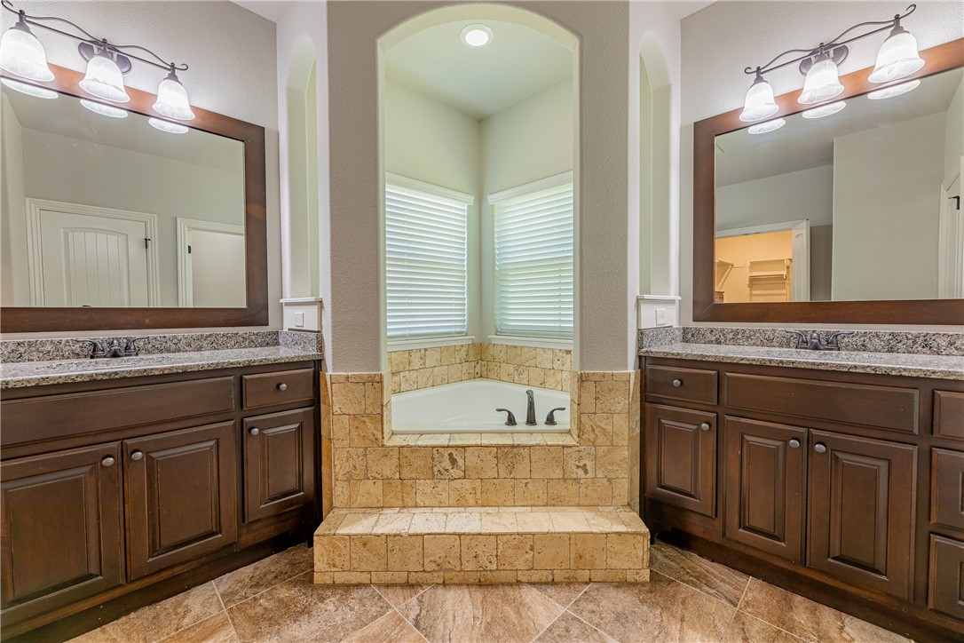 Oaklawn Hills Sub Bentonville - Residential