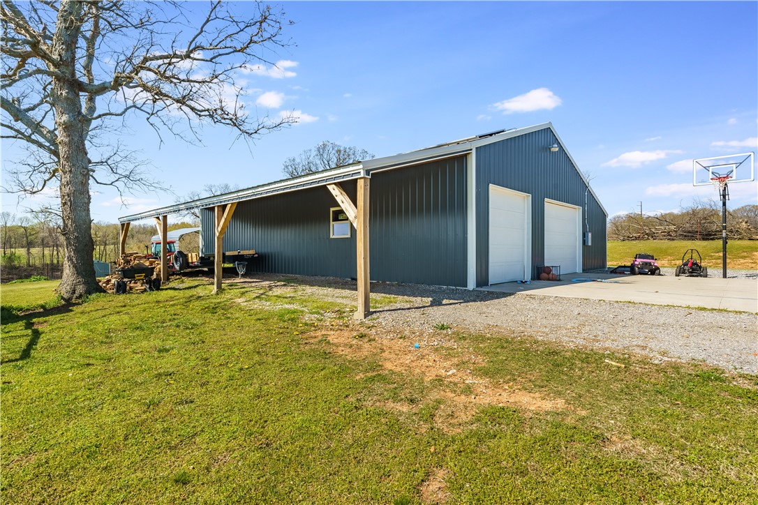 17-19-32-RURAL - Residential