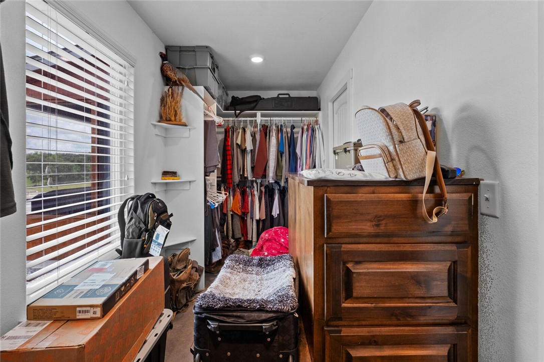 17-19-32-RURAL - Residential