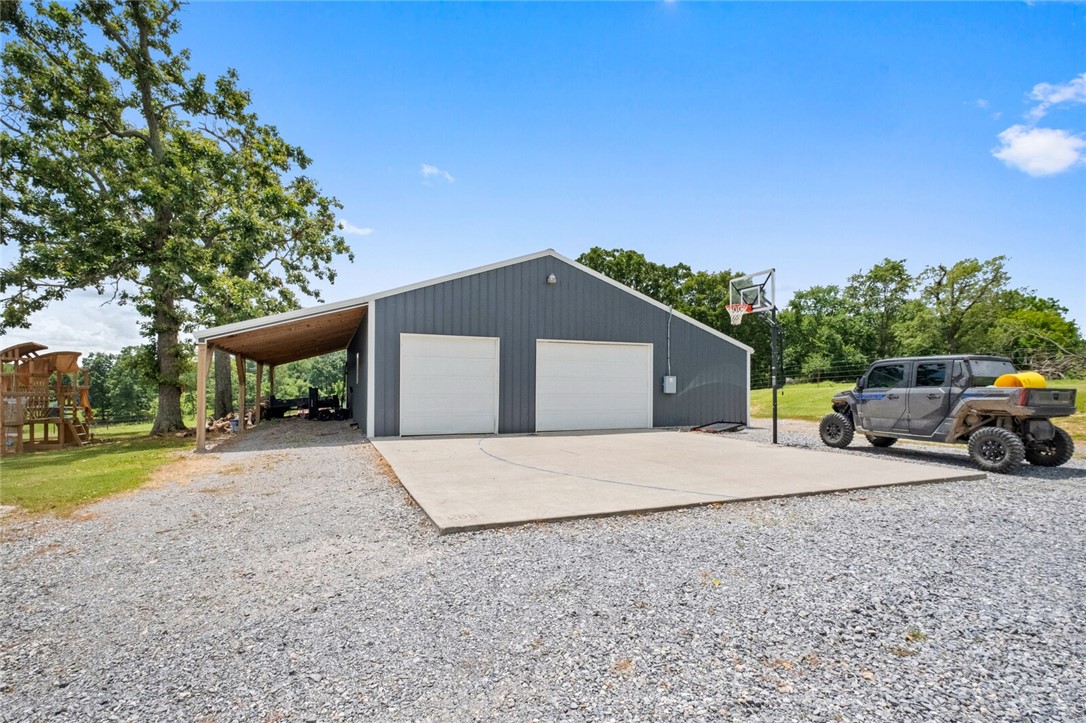 17-19-32-RURAL - Residential