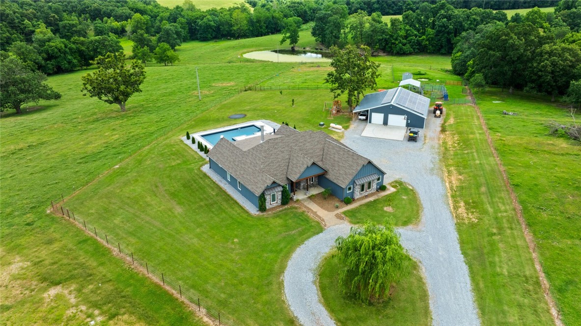 17-19-32-RURAL - Residential