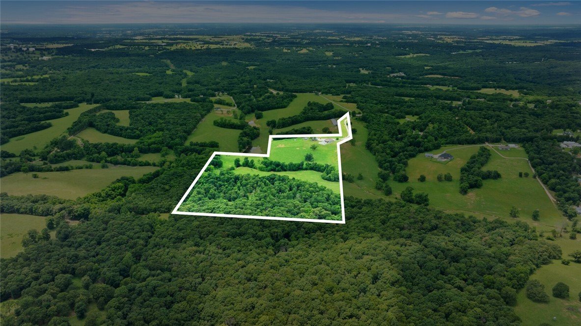 17-19-32-RURAL - Residential