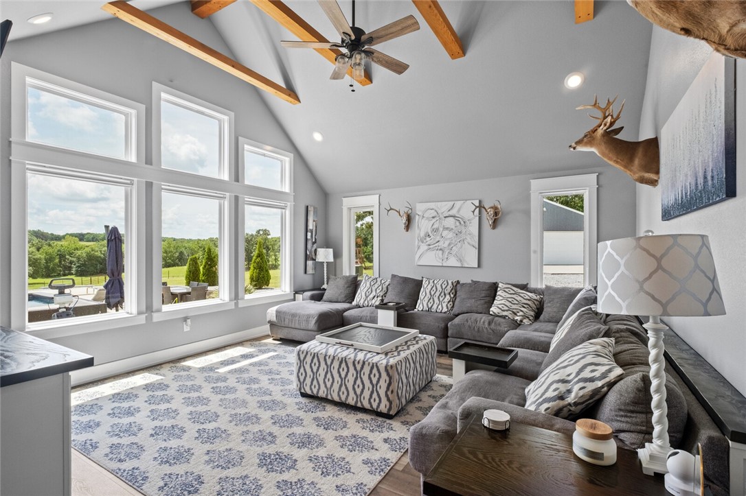 17-19-32-RURAL - Residential