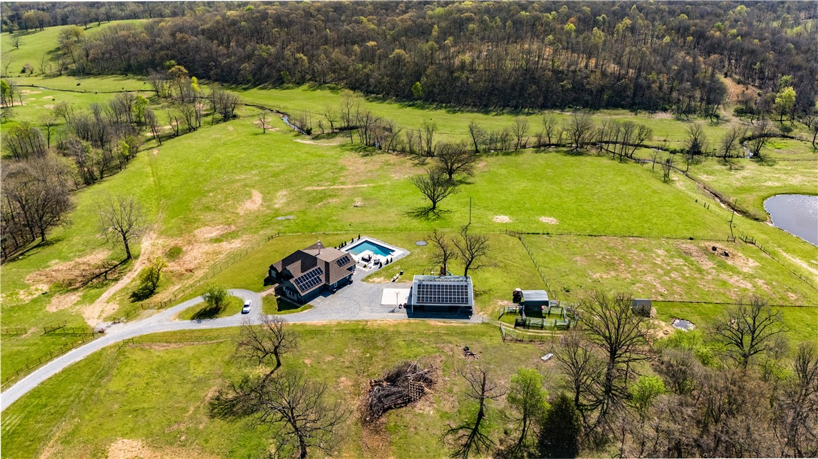 17-19-32-RURAL - Residential