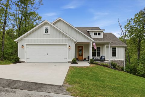 Photo of 31 Kiswick Drive, Bella Vista, AR 72714 (MLS # 1343857)