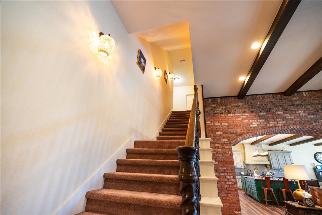 Ridgewood Sub Cave Spgs - Residential