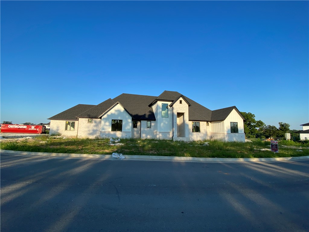 Shadow Valley - Residential