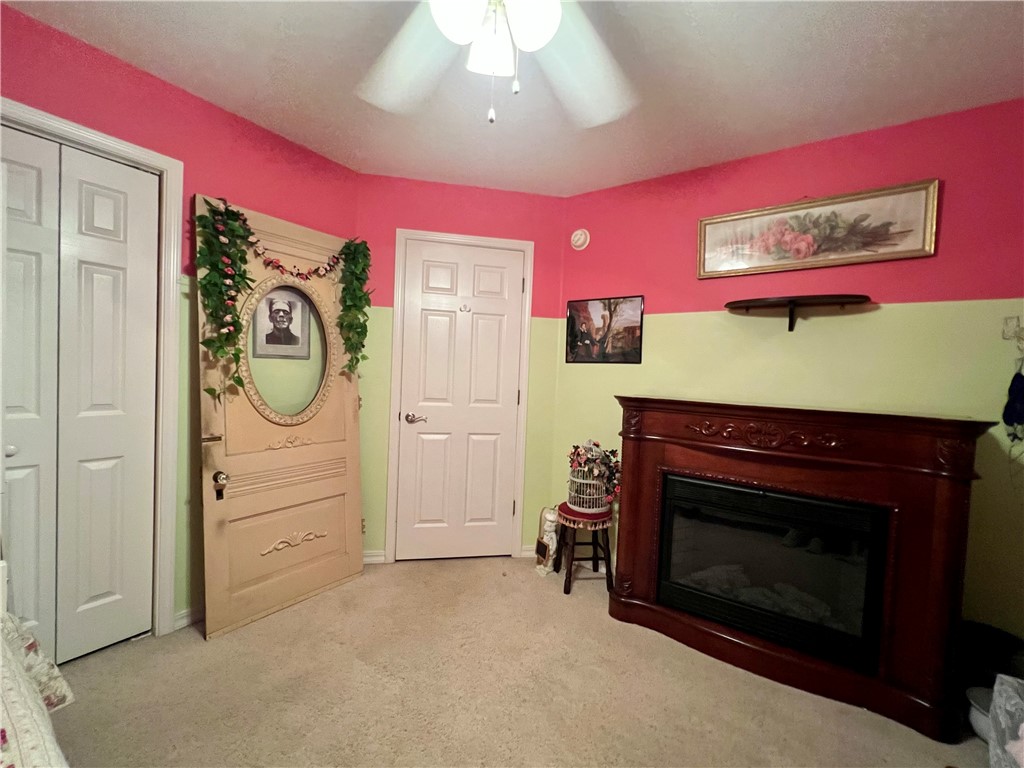 Eagle Crest Sub Springdale - Residential