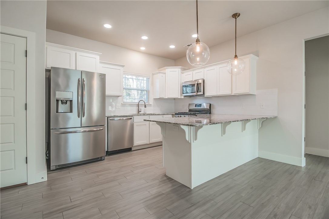 Redbird Sub - Residential Lease