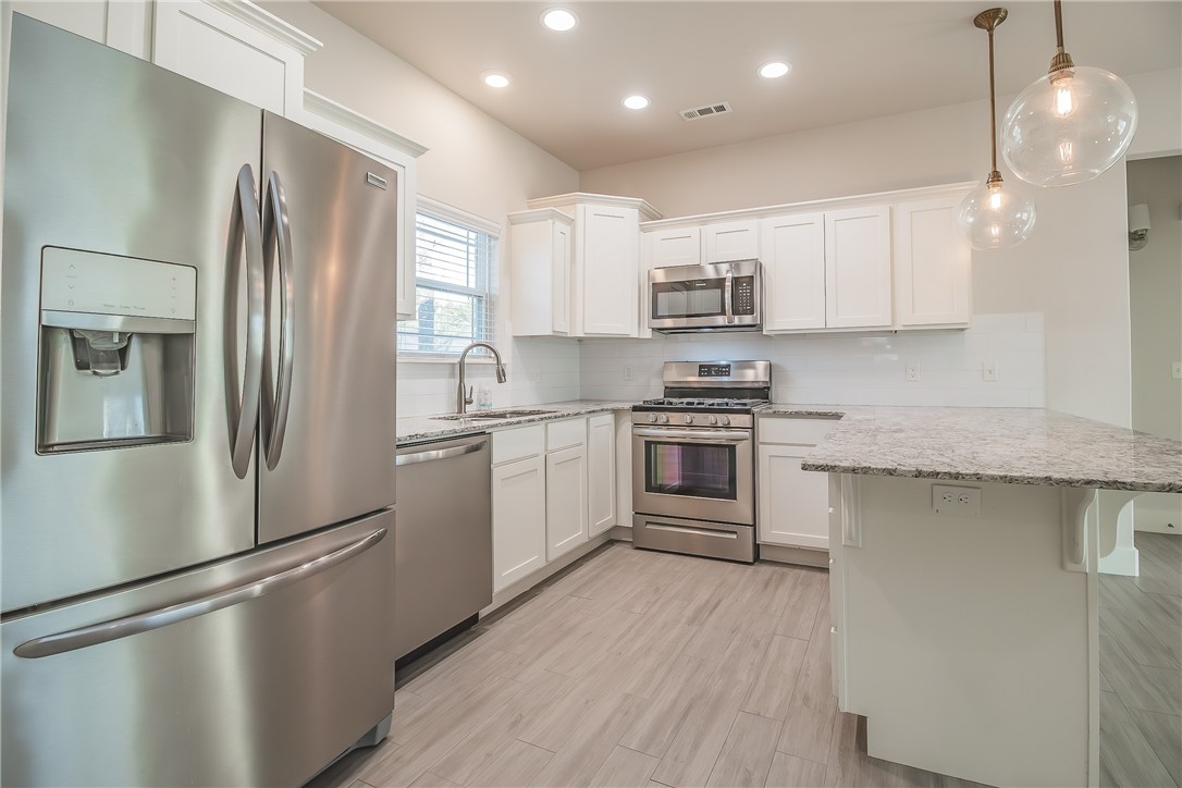 Redbird Sub - Residential Lease