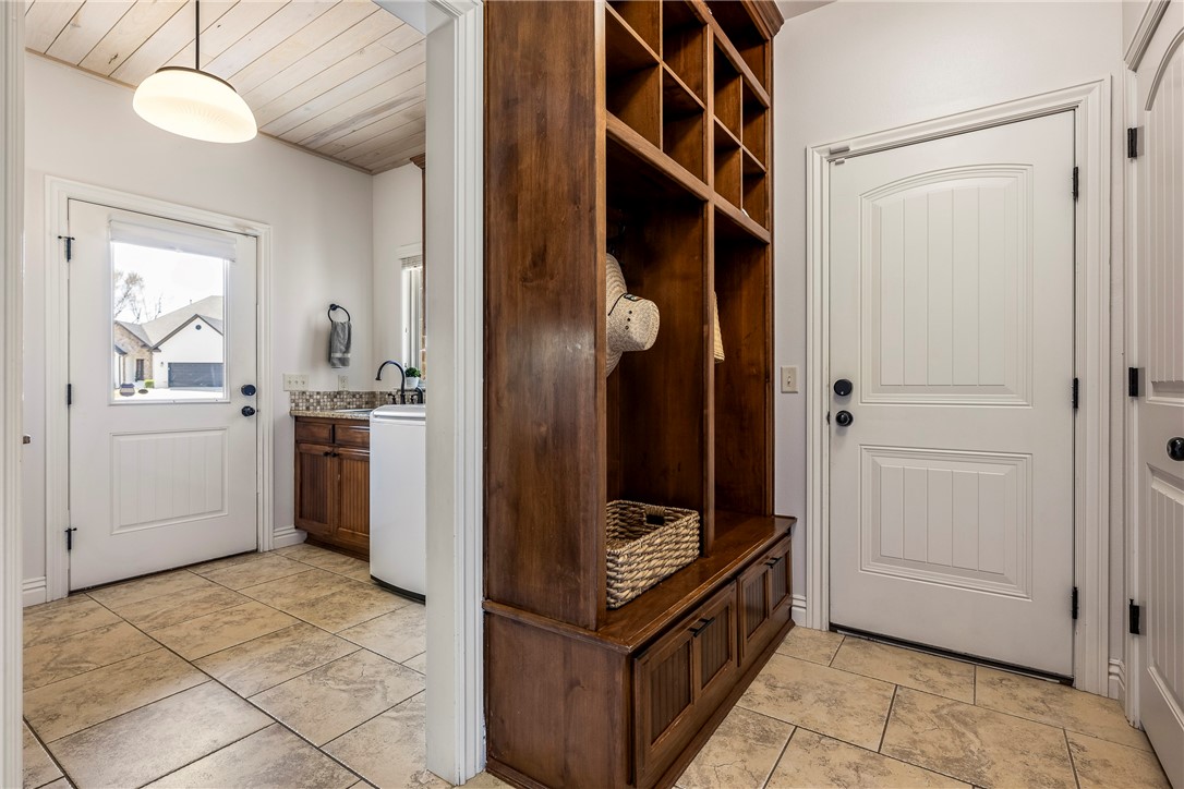 Chattin Valle Sub Cave Spgs - Residential