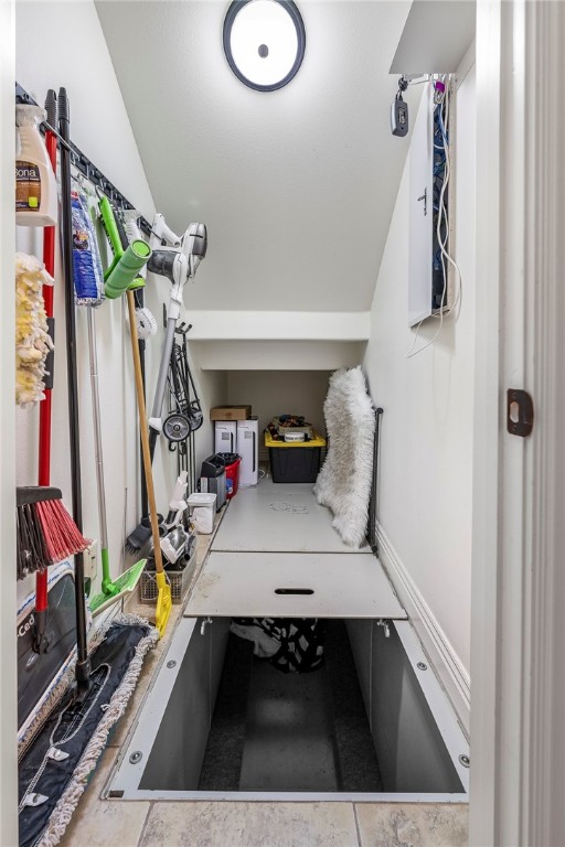 Chattin Valle Sub Cave Spgs - Residential