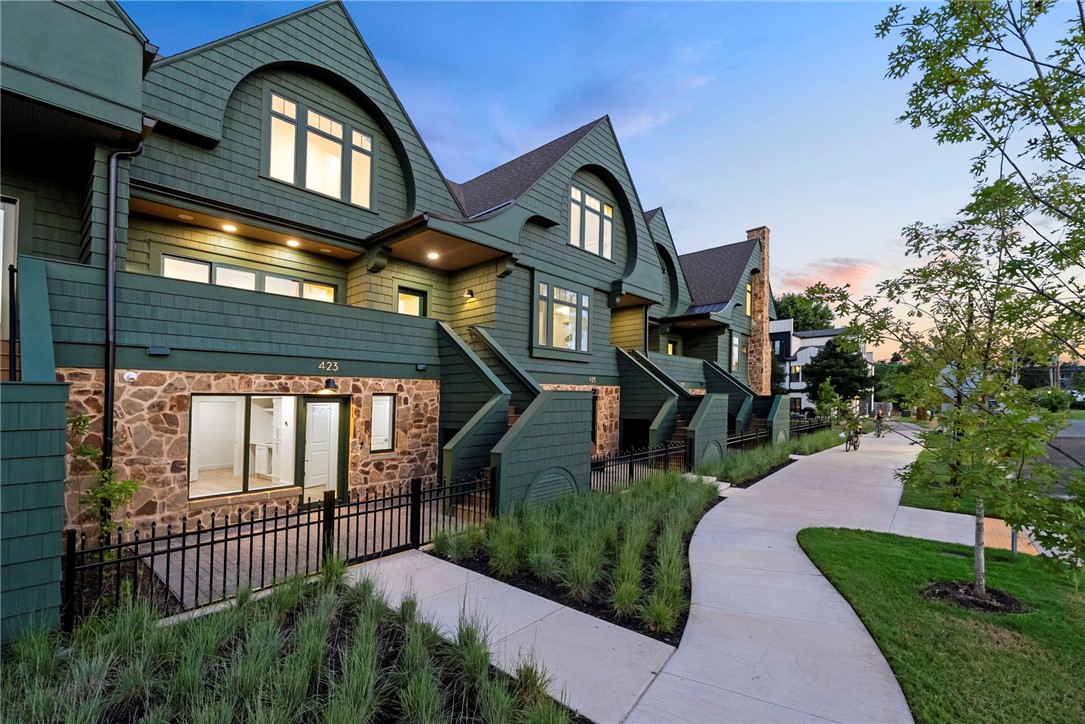 ORCHARD ADD-BENTONVILLE - Residential