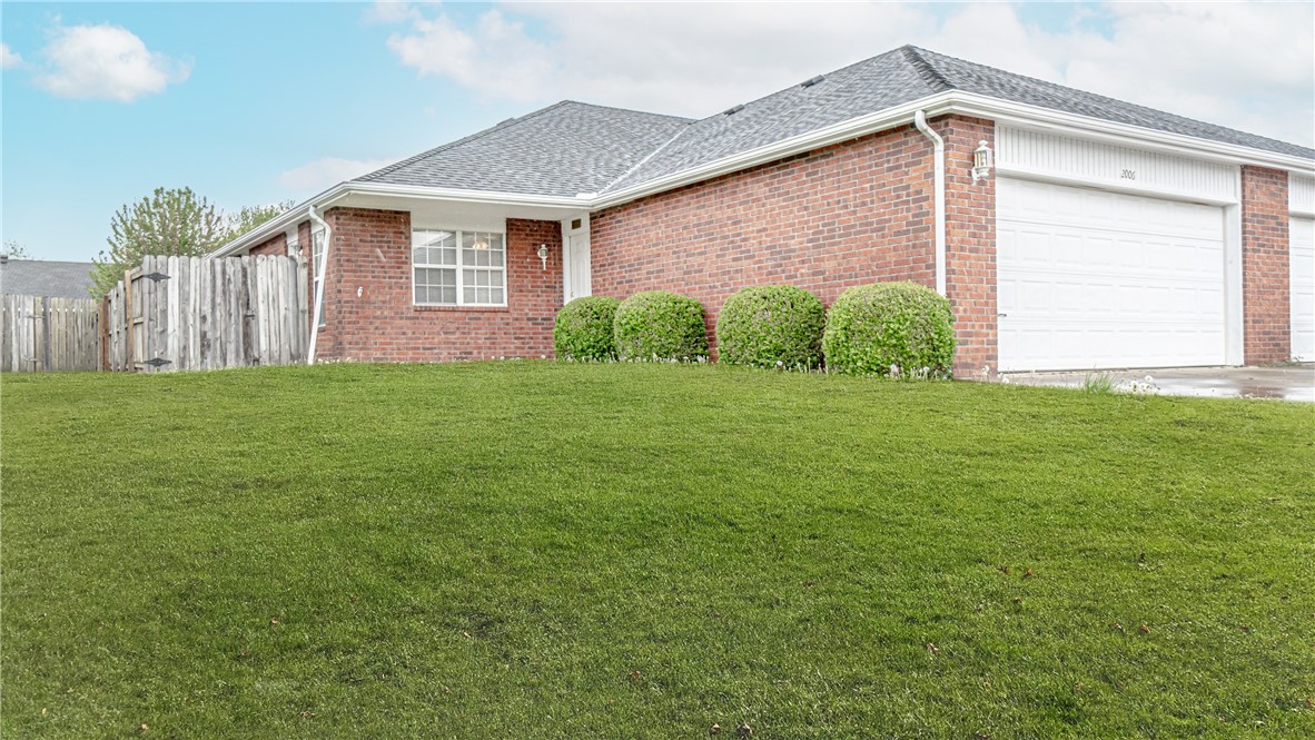 GLENDALE ADD-ROGERS - Residential Lease