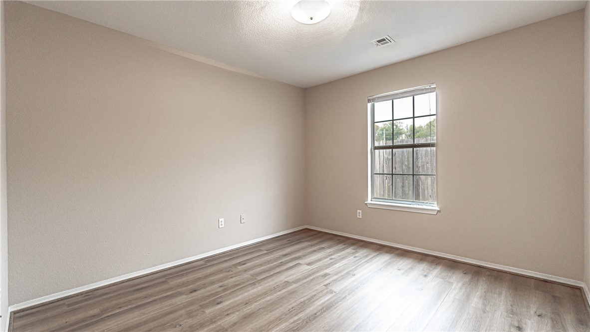 GLENDALE ADD-ROGERS - Residential Lease