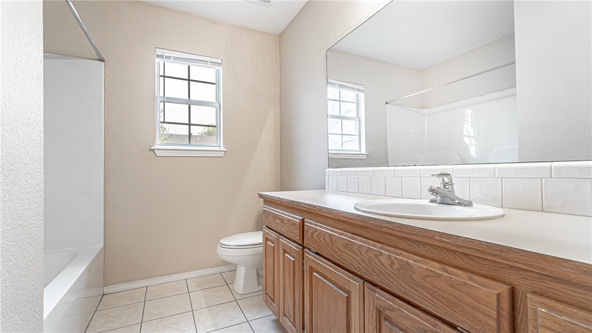 GLENDALE ADD-ROGERS - Residential Lease