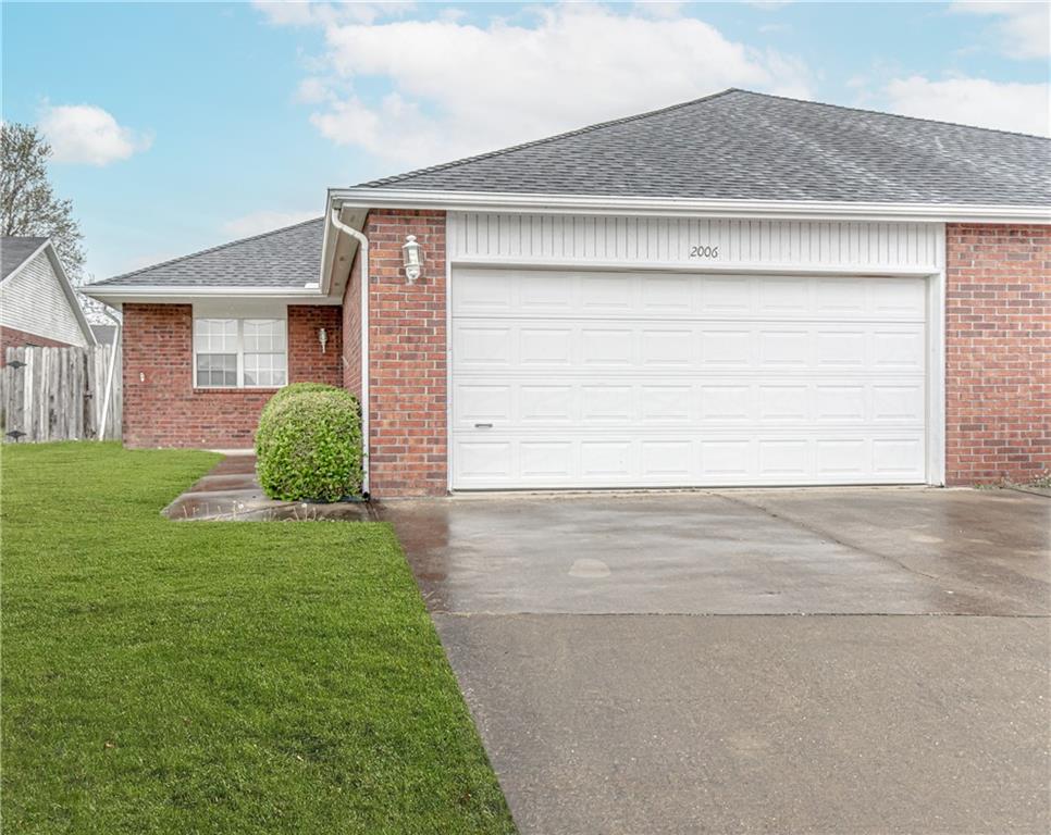 GLENDALE ADD-ROGERS - Residential Lease