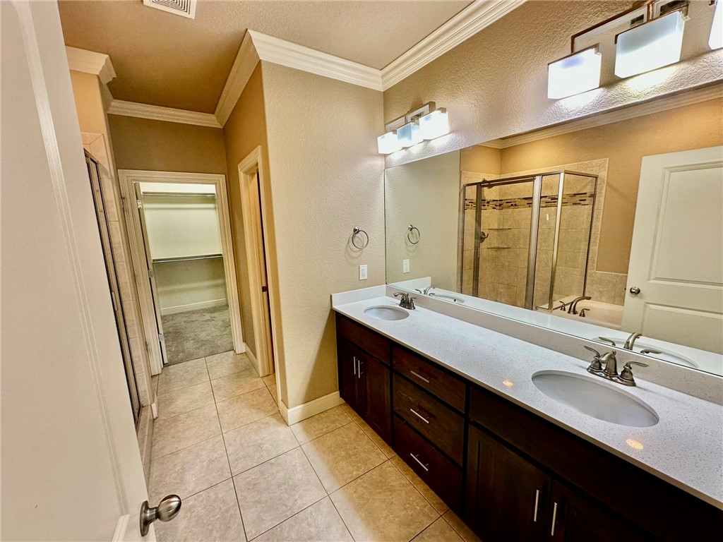 Shadow Valley - Residential Lease