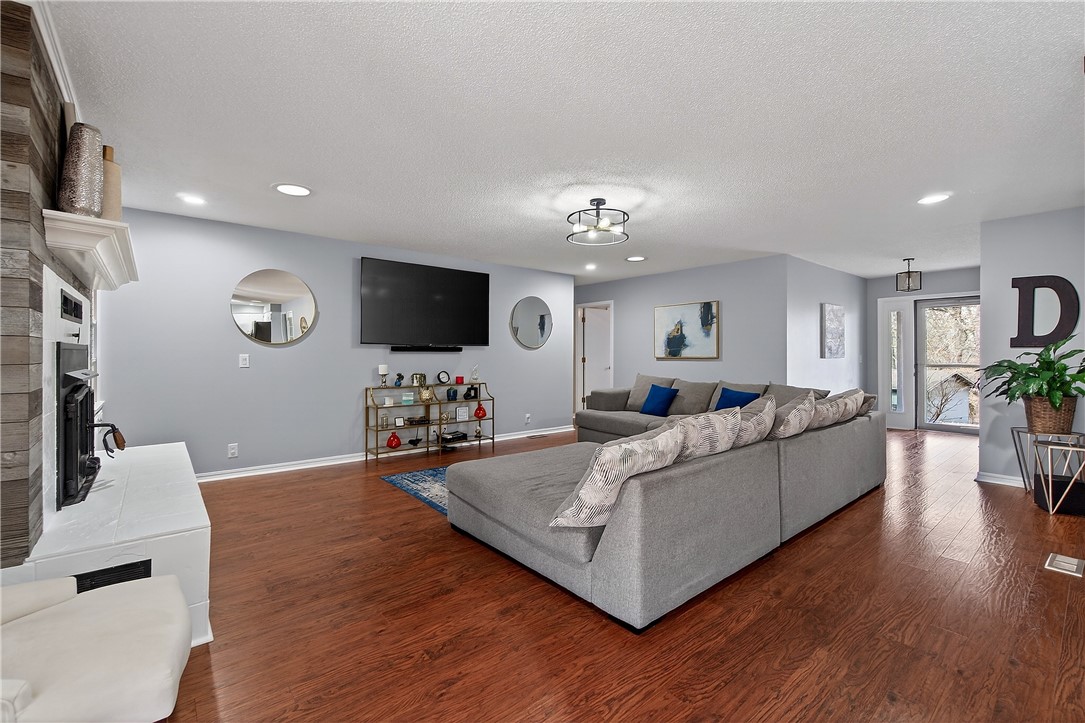 Cunningham Sub Bvv - Residential