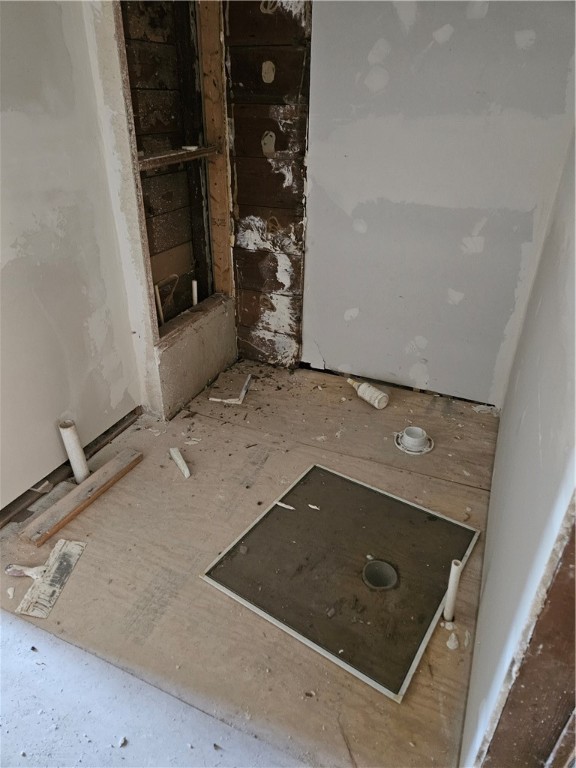 McCraws Add Sulphur Spgs - Residential