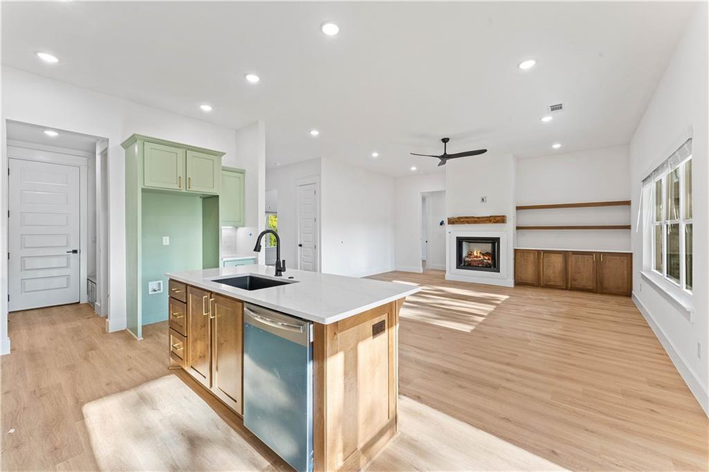 Carnahan Sub Bvv - Residential Lease