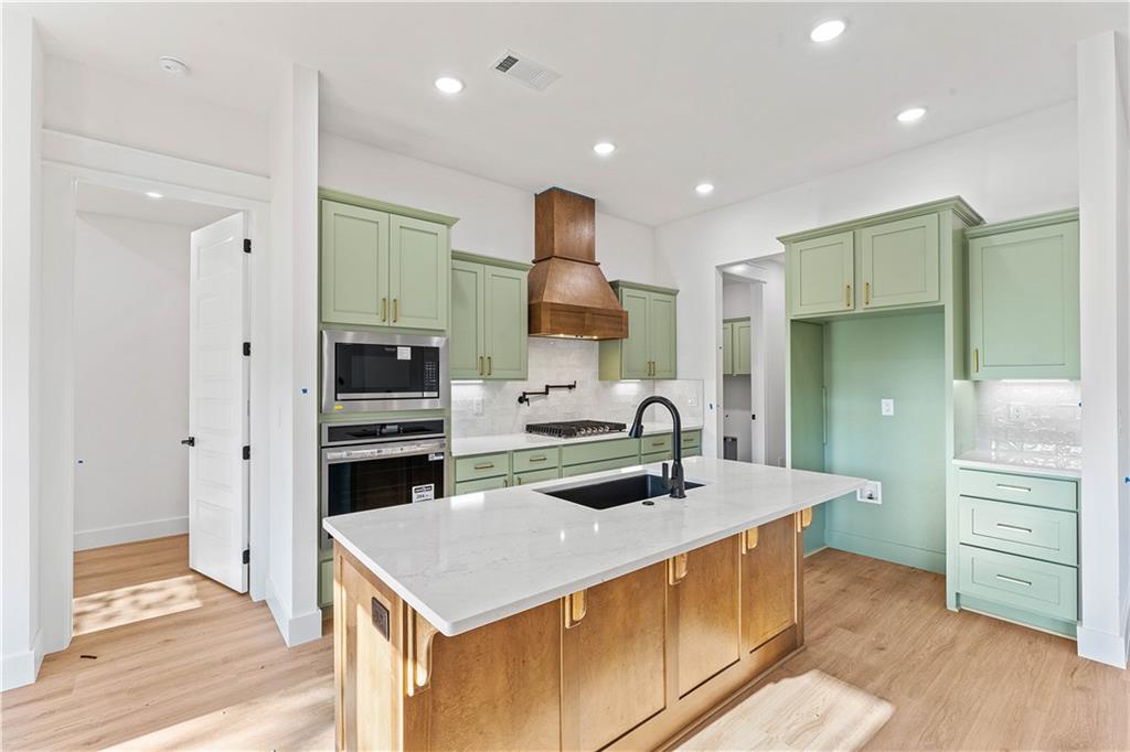 Carnahan Sub Bvv - Residential Lease