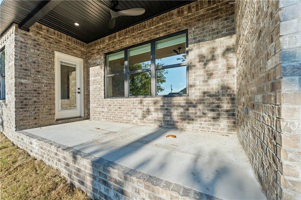 Carnahan Sub Bvv - Residential Lease