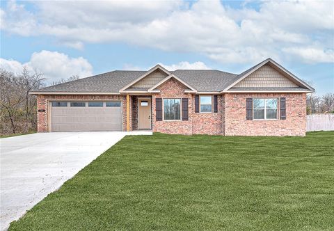 Photo of 12 Dirleton Drive, Bella Vista, AR 72715 (MLS # 1330844)