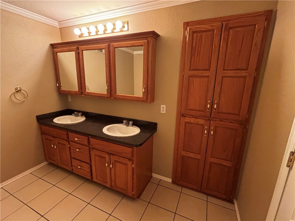 Stewart Place Ph Ii - Residential Lease