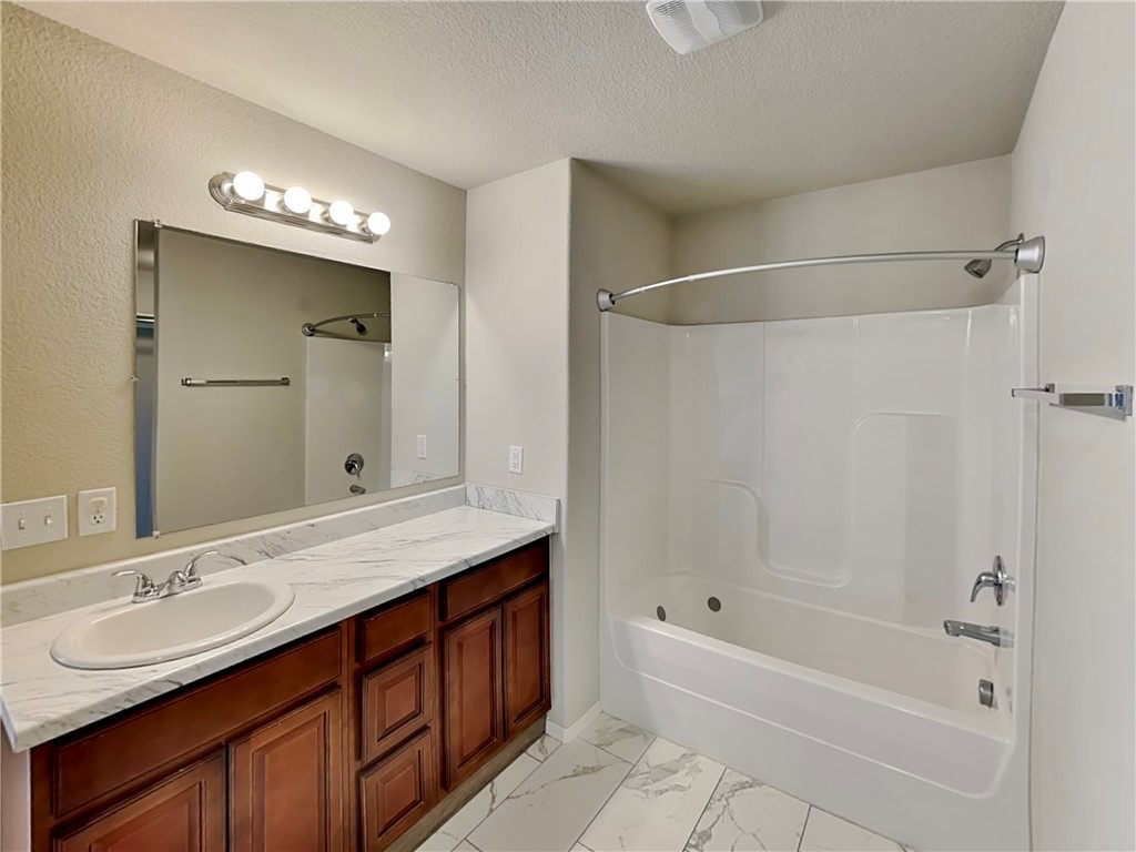 Kerelaw Castle Bentonville - Residential